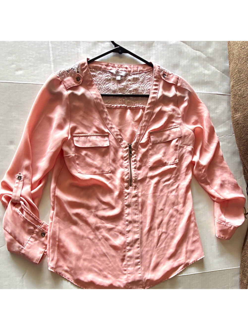 Candie’s Pink Solid Lace Yoke V-Neck Zip Front Long Sleeve Blouse S